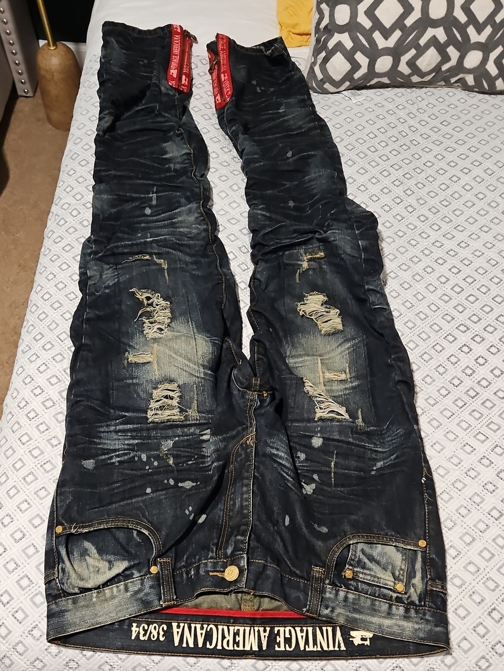 Vintage America Men’s Relaxed Jeans - Distressed Black
